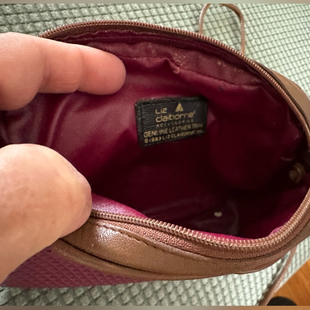 Liz Claiborne Mini Shoulder/Crossbody Bag - Picture 4 of 6